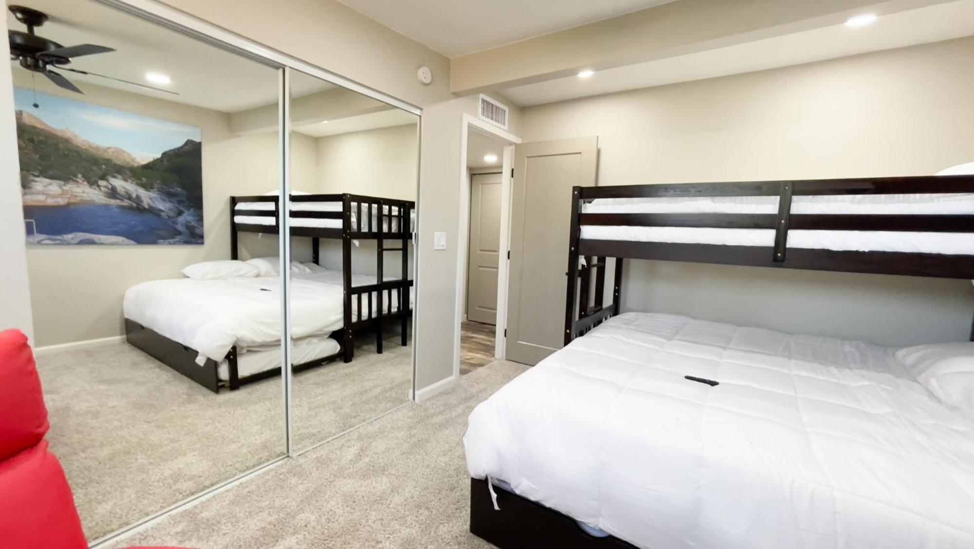 Private Home - Heated Pool, Billiards, Darts, Foosball, Fireplace, 5 Smart Tvs, Bbq, Cotton Bedding - The Saguaro Sanctuary, Pool Heat Optional Tucson Eksteriør billede